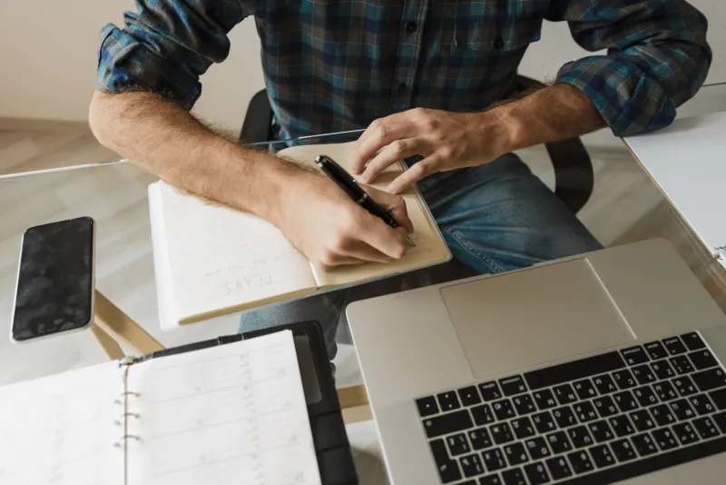 From Hustle to Habit: How Top Gig Workers Are Actually Making Six Figures in 2024